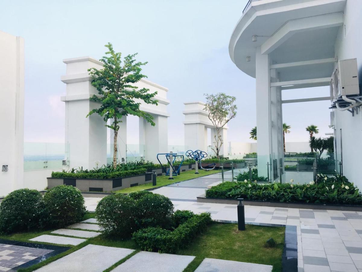 Gold Bee Dormitary Service Apartment Ho Chi Minh City Exterior photo